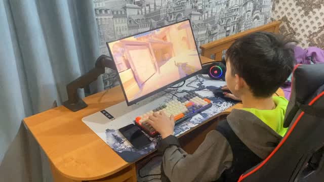 Игровой компьютер обмен на Айфон